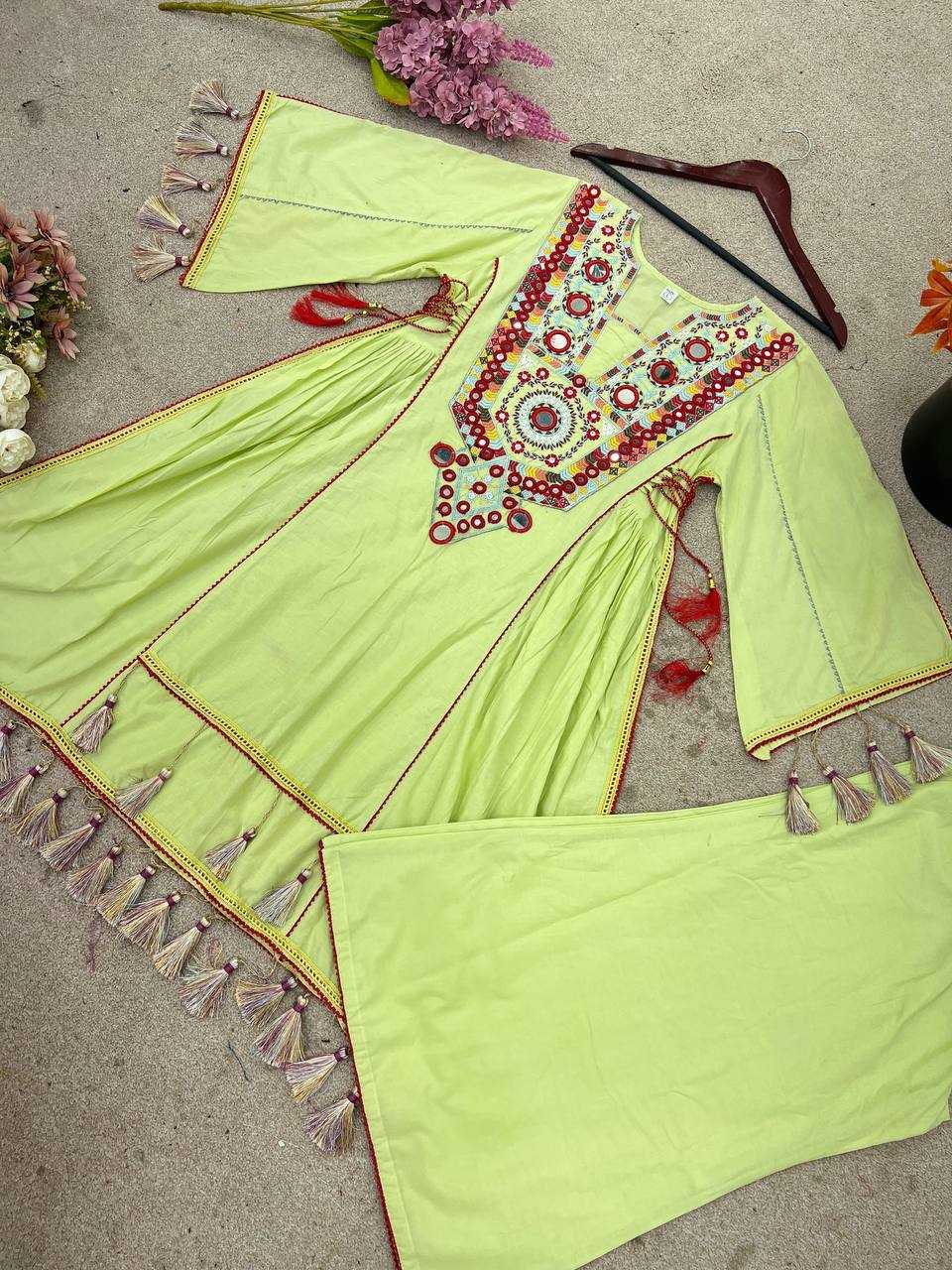 Dandya: Lime Embroidered Co-ord set