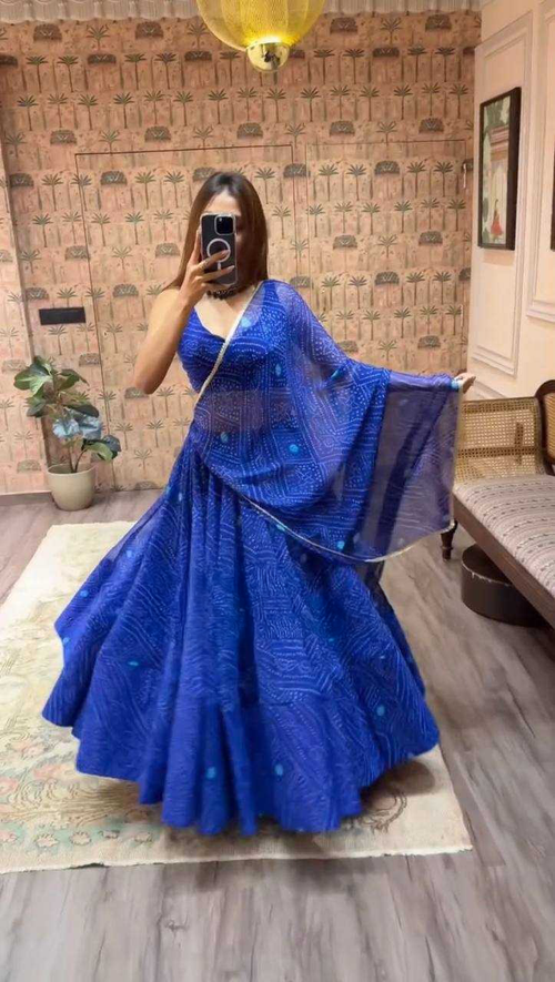 Blue bandit: Bandhani lehenga set