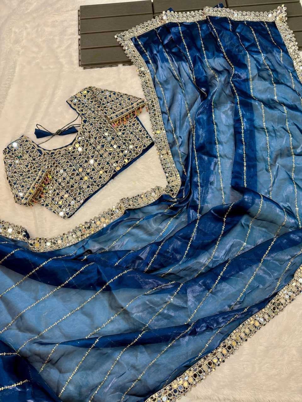 Ziyaara: Mirrorwork saree