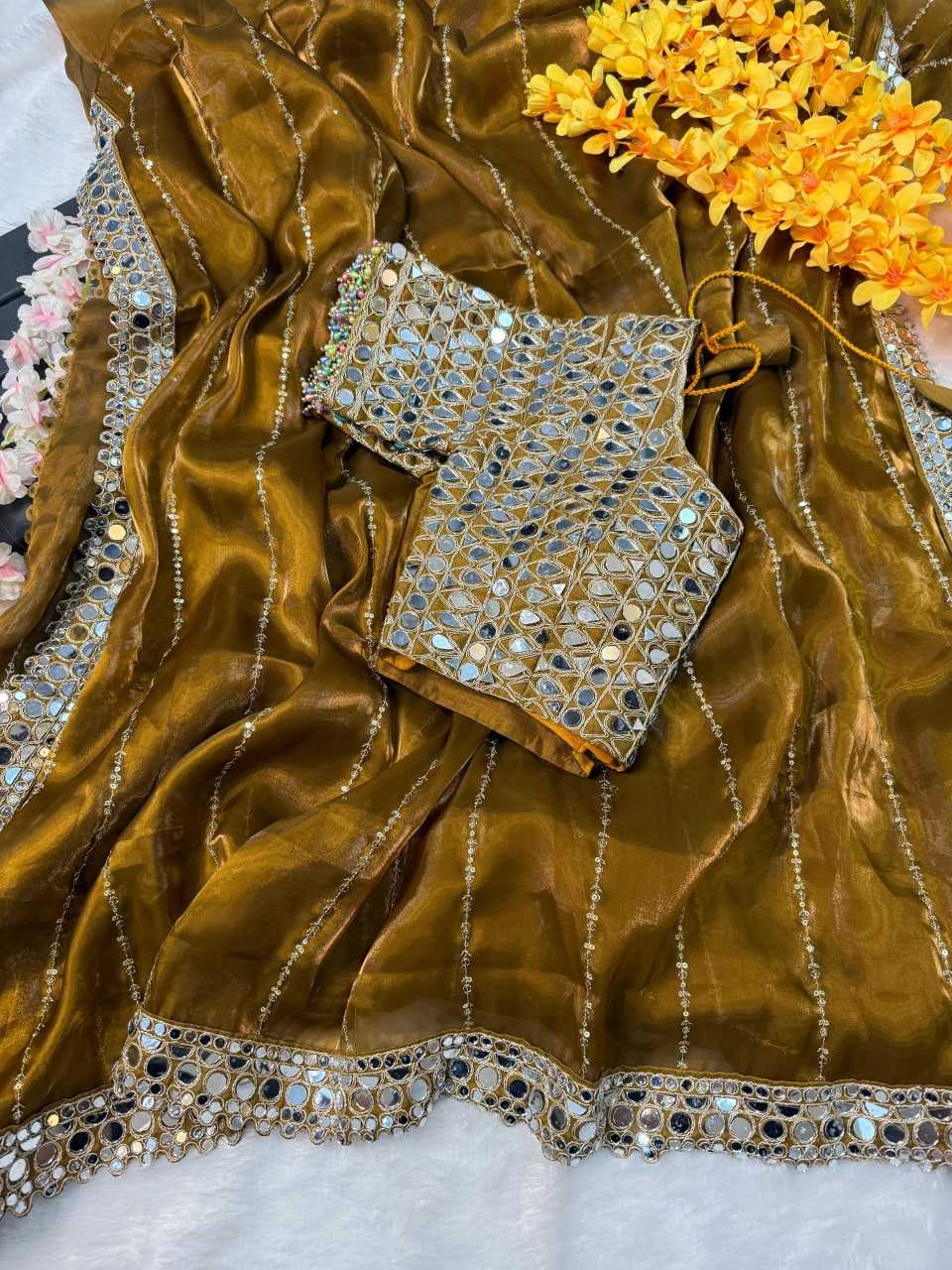Ziyaara: Mirrorwork saree