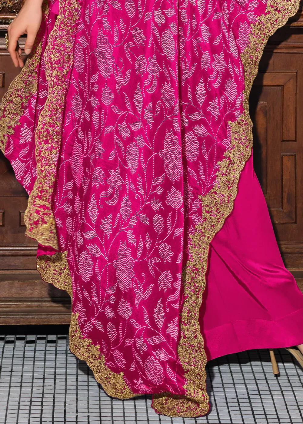 Nazyra: Fuschia Kaftan set