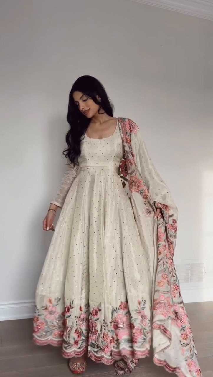 Nooraya : A delicate embroidered anarkali set