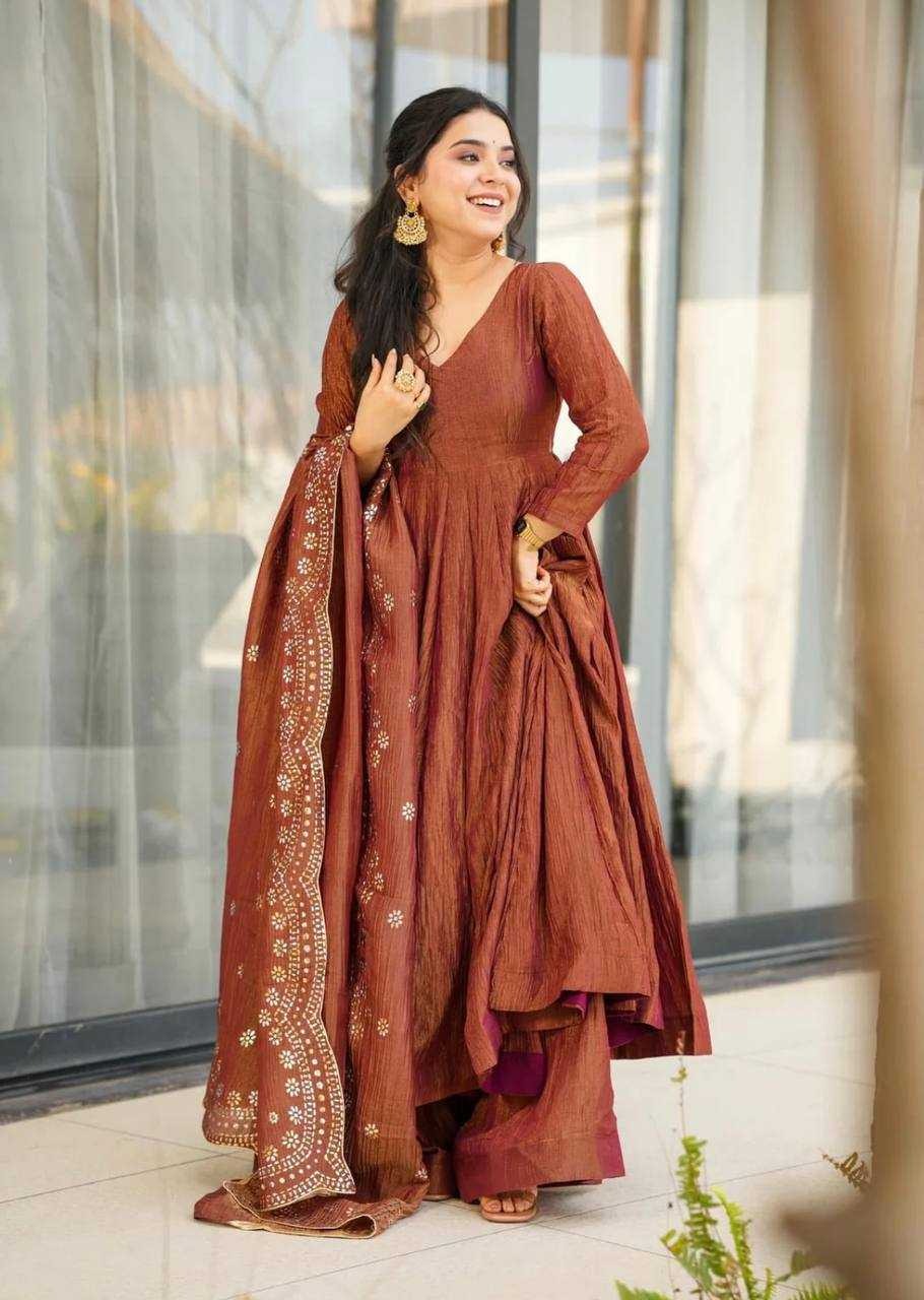 Surkh : Rust Anarkali set